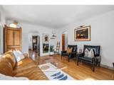 1095 Carr St - Photo 6