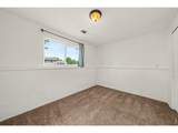 2421 Plum St - Photo 16