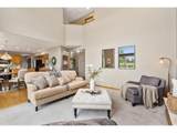 2435 Stonecrest Dr - Photo 16