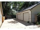 853 7th St - Photo 28