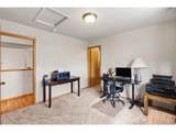 320 Strasburg Dr - Photo 15