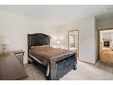 320 Strasburg Dr - Photo 16