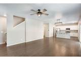 912 Charlton Dr - Photo 10
