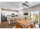 912 Charlton Dr - Photo 11