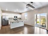 912 Charlton Dr - Photo 12
