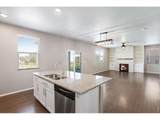 912 Charlton Dr - Photo 19