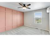 912 Charlton Dr - Photo 35