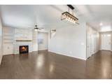 912 Charlton Dr - Photo 8