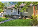 411 Oak St - Photo 2