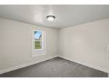 701 35th St - Photo 13