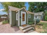 542 10th St - Photo 2