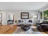 335 32nd St - Photo 4