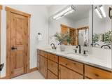 1366 Eliza Ave - Photo 28