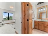 1366 Eliza Ave - Photo 36