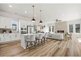 1727 Barefoot Dr - Photo 2