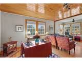 823 University Dr - Photo 6