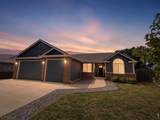 32 Sandstone Dr - Photo 1