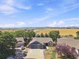 32 Sandstone Dr - Photo 3