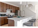 348 Rodden Dr - Photo 4