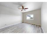 426 Ash St - Photo 17