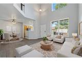 3115 New Castle Dr - Photo 4