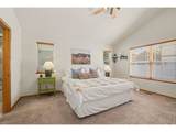 1143 Fairfield Ave - Photo 10