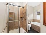 1114 Crescent Dr - Photo 13