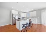 838 Myrtle St - Photo 10