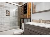 2539 Eugene Dr - Photo 30