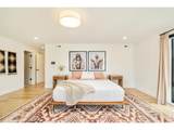 2485 Oak St - Photo 15