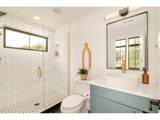 2485 Oak St - Photo 29