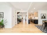 2485 Oak St - Photo 3