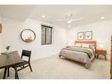 2485 Oak St - Photo 32