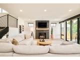 2485 Oak St - Photo 7
