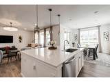 727 Columbia St - Photo 17