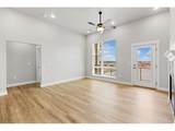 1014 Birdwhistle Ln - Photo 5