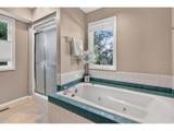 1601 Meadowaire Dr - Photo 20