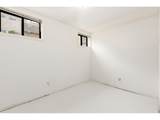 1520 12th Ave - Photo 36