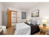 836 Walnut St - Photo 16