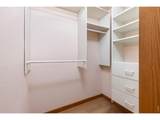836 Walnut St - Photo 18