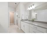 914 Schlagel St - Photo 20