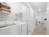 914 Schlagel St - Photo 24