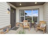 914 Schlagel St - Photo 3