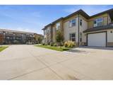 914 Schlagel St - Photo 40