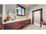 809 Charlotte St - Photo 19