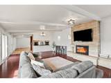 1654 Perry St - Photo 11