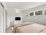 1654 Perry St - Photo 15