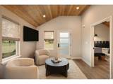 702 Cascade Ct - Photo 12