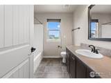 470 Redwood Ave - Photo 17