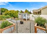 470 Redwood Ave - Photo 44